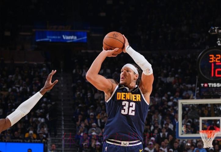 阿德尔曼：戈登本不该上31分钟，老里先打破字母的出场限制