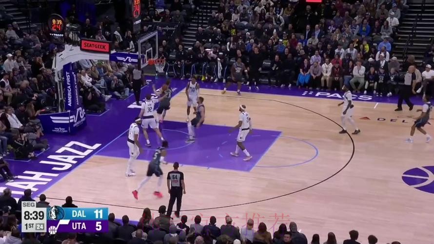 马尔卡宁33+7 爵士战胜独行侠 马尔卡宁33+7 爵士战胜独行侠